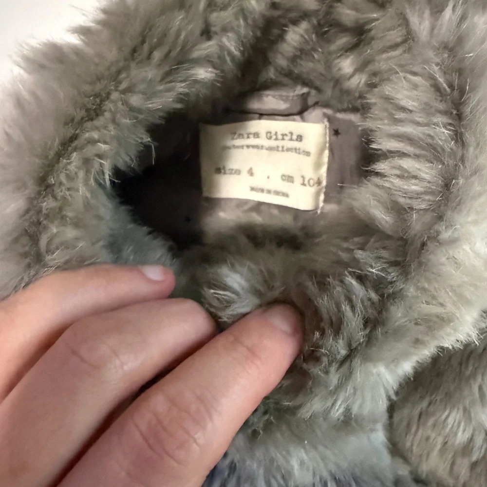 Zara girls fur vest
